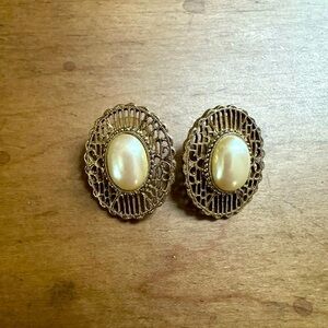 Vintage 1928 Faux Pearl & Gold Filigree Post Earrings